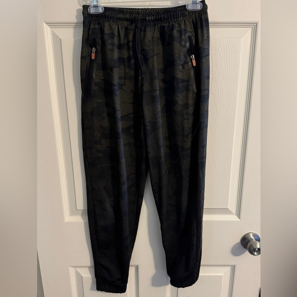 YXL Black/Green Camo Sweatpant